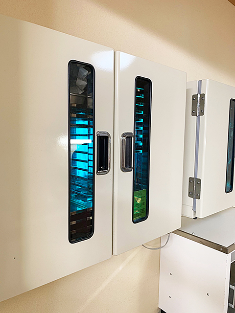 殺菌灯保管庫 1